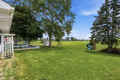 10119  Dunkelow Rd, Racine, WI 53126 - Photo 28