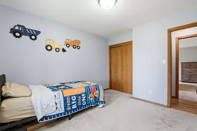10119  Dunkelow Rd, Racine, WI 53126 - Photo 22