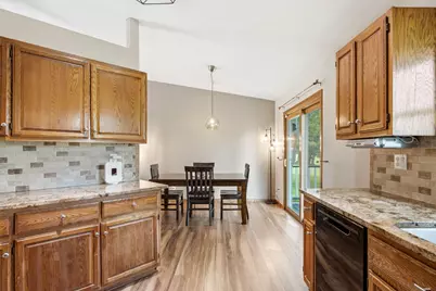 10119  Dunkelow Rd, Racine, WI 53126 - Photo 14