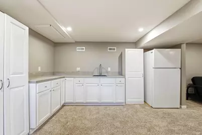 10119  Dunkelow Rd, Racine, WI 53126 - Photo 24