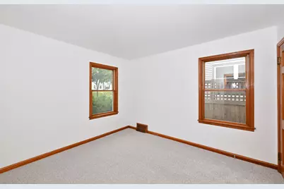 3672 S 19th St, Milwaukee, WI 53221 - Photo 6
