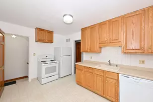 3672 S 19th St, Milwaukee, WI 53221 - Photo 12