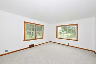 3672 S 19th St, Milwaukee, WI 53221 - Photo 4