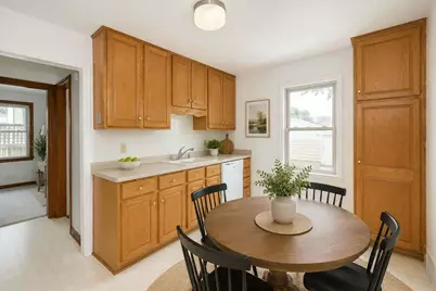 3672 S 19th St, Milwaukee, WI 53221 - Photo 10
