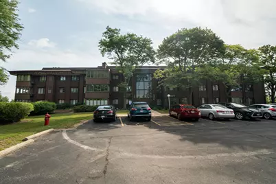 N85W15650  Ridge Rd #302, Menomonee Falls, WI 53051 - Photo 30