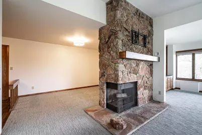 N85W15650  Ridge Rd #302, Menomonee Falls, WI 53051 - Photo 10