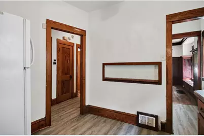2621 N 49th St, Milwaukee, WI 53210 - Photo 8