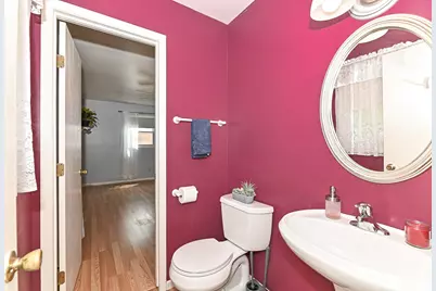 1220  Lakeview Ave, South Milwaukee, WI 53172 - Photo 18