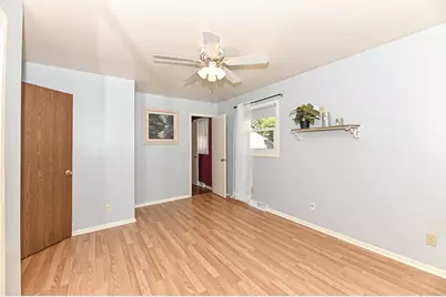 1220  Lakeview Ave, South Milwaukee, WI 53172 - Photo 16