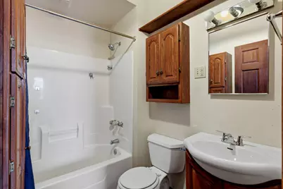 2312 N 11th St, Sheboygan, WI 53083 - Photo 8