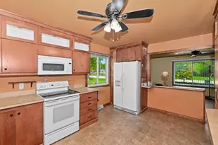 2115 6 Mile Rd, Racine, WI 53402 - Photo 8