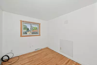 2115  6 Mile Rd, Racine, WI 53402 - Photo 14