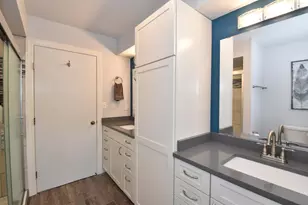 384 Willow Grove Dr, Pewaukee, WI 53072 - Photo 26