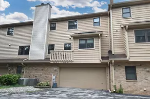 384 Willow Grove Dr, Pewaukee, WI 53072 - Photo 30