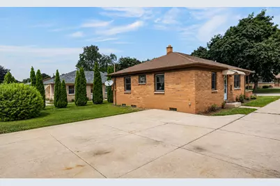 8109 W Potomac Ave, Milwaukee, WI 53218 - Photo 30