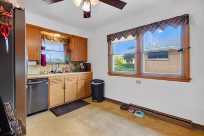 8109 W Potomac Ave, Milwaukee, WI 53218 - Photo 12