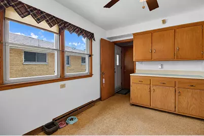 8109 W Potomac Ave, Milwaukee, WI 53218 - Photo 10