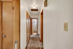 8109 W Potomac Ave, Milwaukee, WI 53218 - Photo 14