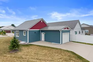 1804 Farm View Dr, Port Washington, WI 53024 - Photo 36