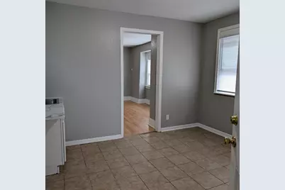 2545 N 21st St #2547, Milwaukee, WI 53206 - Photo 18