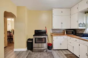 3827 Dr. William Finlayson St, Milwaukee, WI 53212 - Photo 10