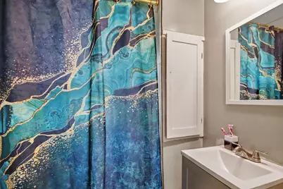 3827  Dr William Finlayson St, Milwaukee, WI 53212 - Photo 22