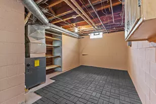 11004 W Wisconsin Ave, Wauwatosa, WI 53226 - Photo 36