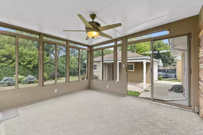 11004 W Wisconsin Ave, Wauwatosa, WI 53226 - Photo 26
