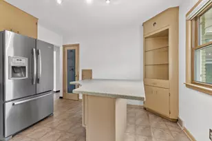 11004 W Wisconsin Ave, Wauwatosa, WI 53226 - Photo 14