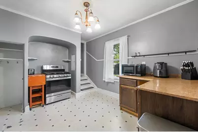 624 S 105th St, West Allis, WI 53214 - Photo 6