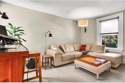 1323 N Astor St, Milwaukee, WI 53202 - Photo 22