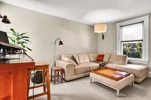 1323 N Astor St, Milwaukee, WI 53202 - Photo 22