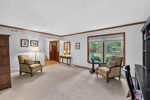 W170N5141 Fair Oak Pkwy, Menomonee Falls, WI 53051 - Photo 6