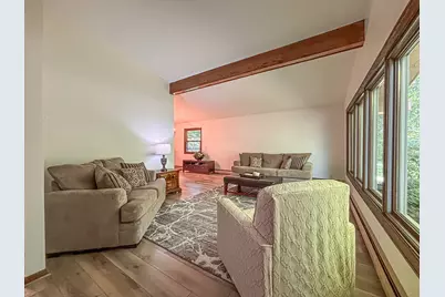 W267N7141  White Oak Dr, Lisbon, WI 53089 - Photo 6
