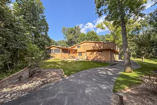 W267N7141 White Oak Dr, Lisbon, WI 53089 - Photo 36