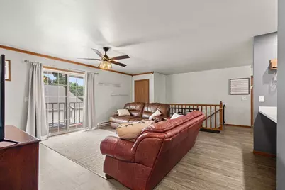 631  Barrington Ct #A, West Bend, WI 53095 - Photo 4
