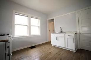2507 N Buffum St, Milwaukee, WI 53212 - Photo 10