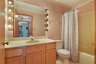 3809  Wyoming Way, Racine, WI 53404 - Photo 16