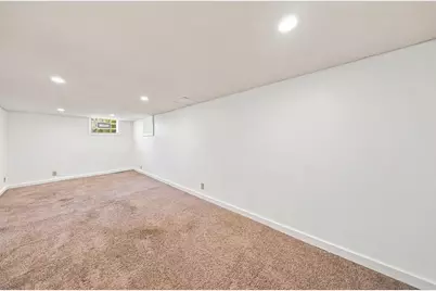 1564 S 77th St, West Allis, WI 53214 - Photo 28