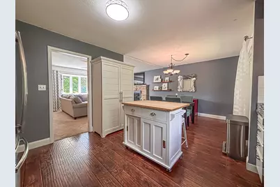 N51W16590  Fair Oak Ct, Menomonee Falls, WI 53051 - Photo 16