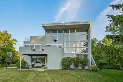 580  Lake Shore Rd, Grafton, WI 53024 - Photo 2