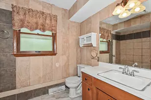 5111 Maplewood Dr, Greendale, WI 53129 - Photo 16