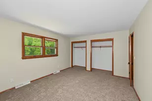 5111 Maplewood Dr, Greendale, WI 53129 - Photo 18