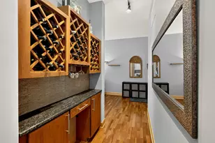 1111 N Marshall St, Milwaukee, WI 53202 - Photo 14