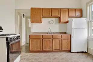 2951 N Farwell Ave, Milwaukee, WI 53211 - Photo 8