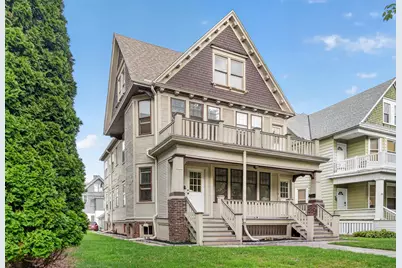 2951 N Farwell Ave #2953, Milwaukee, WI 53211 - Photo 2