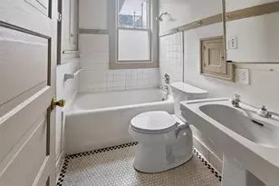2951 N Farwell Ave, Milwaukee, WI 53211 - Photo 10