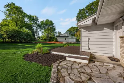 3440  Sleepy Hollow Ln, Brookfield, WI 53005 - Photo 20