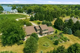 37015 Lower Lake Rd, Summit, WI 53066 - Photo 38