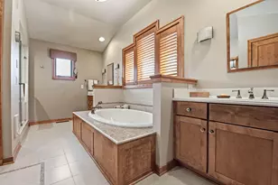 37015 Lower Lake Rd, Summit, WI 53066 - Photo 20
